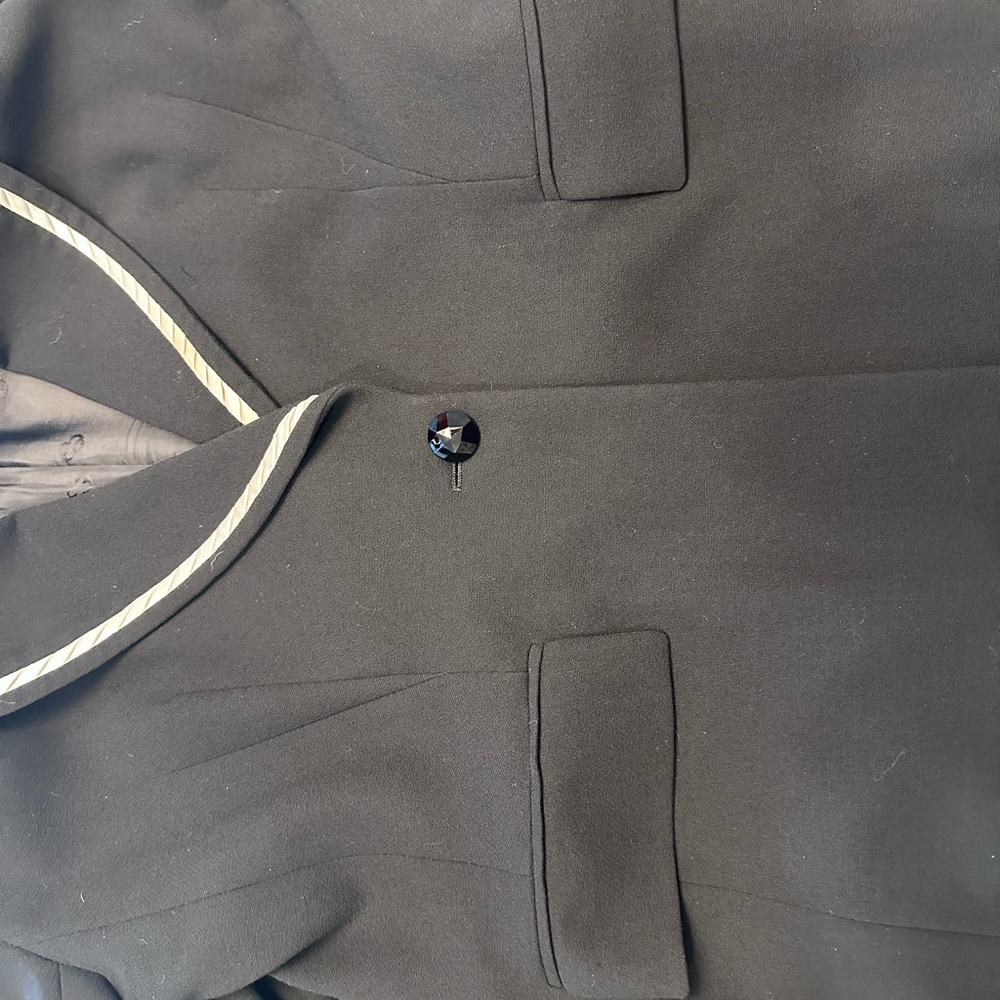 EUC Escada Women’s Black/White ‘Tuxedo’ Suit - Picture 7 of 16